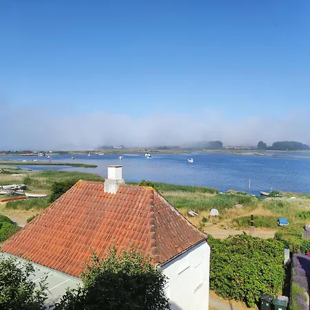 Sea View And Calm Near The Shore In Thorohuse Nyaraló
